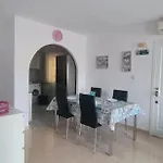 Holiday home Avec Piscine