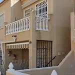 Avec Piscine * 托雷维耶哈